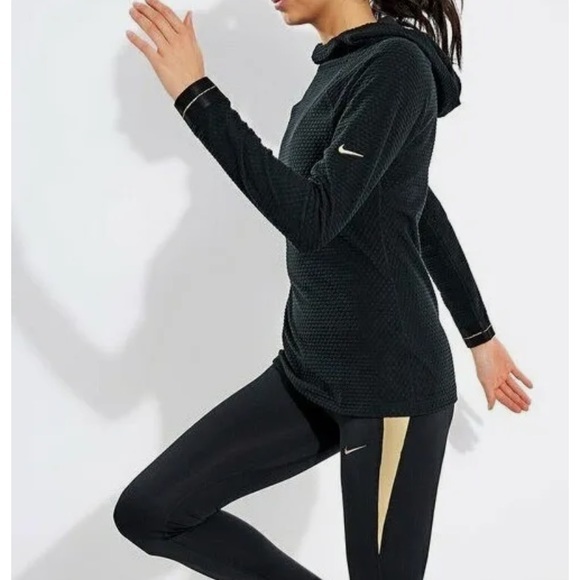 Nike Pro Women’s Icon Clash Hooded Dry Fit Long Sleeve Black/Metallic Gold XS - Picture 2 of 16